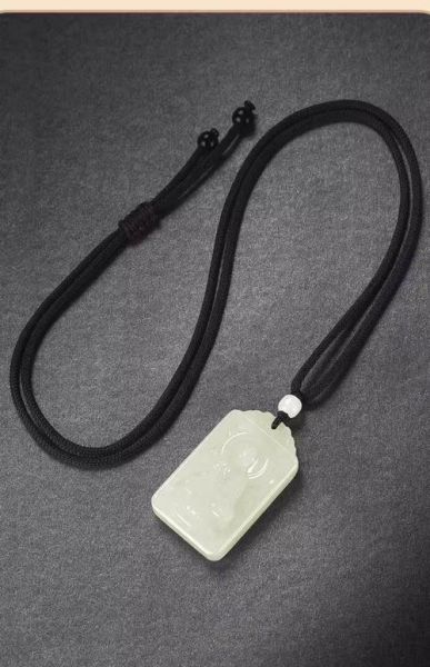 玉石生肖属相牌(玉石生肖属相牌怎么选?新手避坑指南)