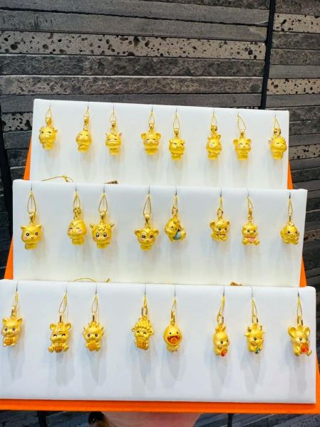 生肖属相饰品那里买(生肖属相饰品哪里买最靠谱)