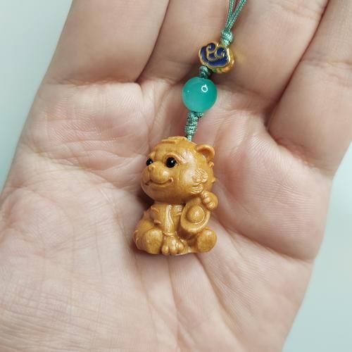 生肖属相虎的文化(属虎2024佩戴什么饰品旺运)