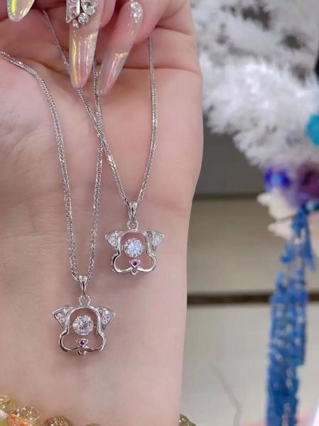 属相牌吊坠 生肖银（最适合新手的生肖银吊坠怎么挑选？）