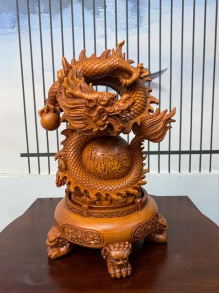 十二生肖属相龙摆件（属龙人家里龙摆件摆哪里最旺）