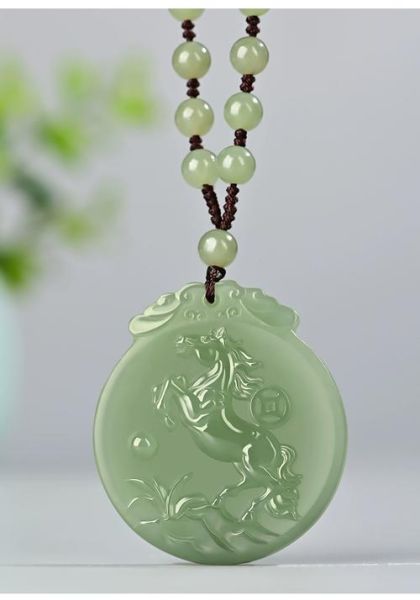 属相生肖玉坠（属相生肖玉坠怎么选）