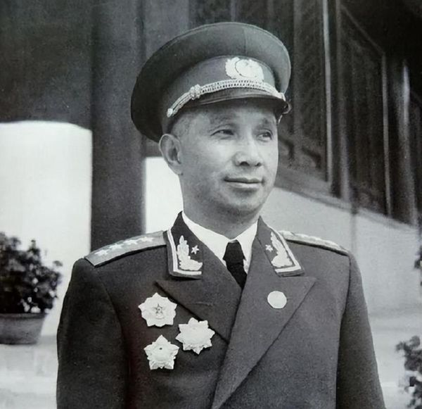 粟裕属相属什么生肖（粟裕属什么生肖）