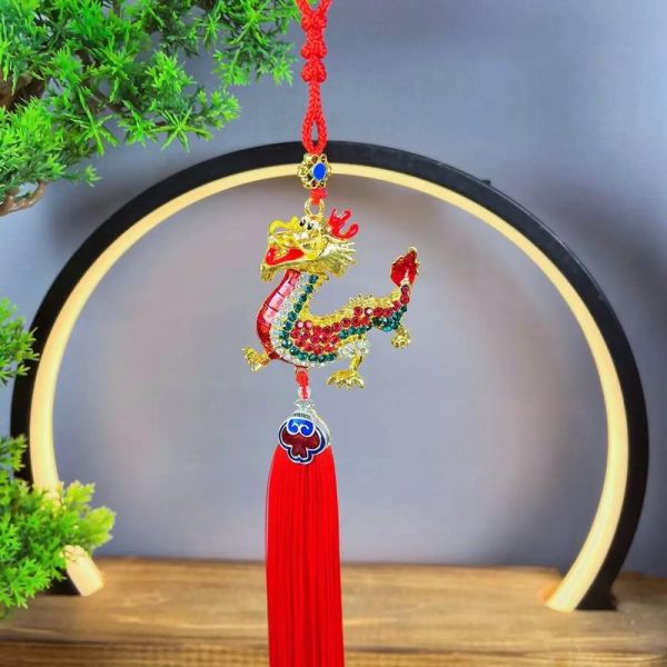 车载挂件生肖属相（2024属龙的车主挂什么生肖挂件好？）