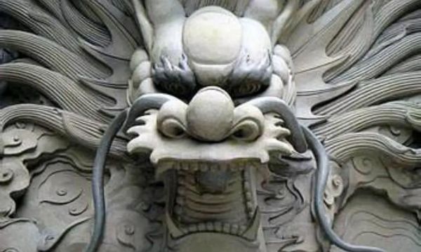 丙辰是哪个生肖属相的（丙辰年属什么生肖龙年速查）