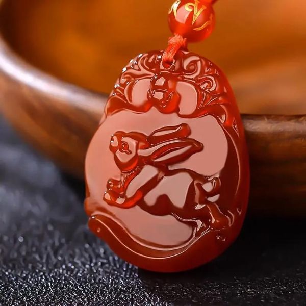 玛瑙生肖属相挂饰（玛瑙生肖属相挂饰怎么选最走心？👀）