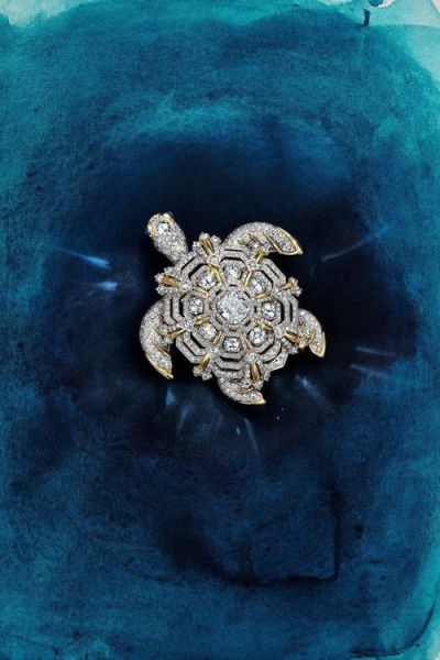 蒂芙尼生肖属相（蒂芙尼生肖属相是什么？——珠宝小白也能看懂）