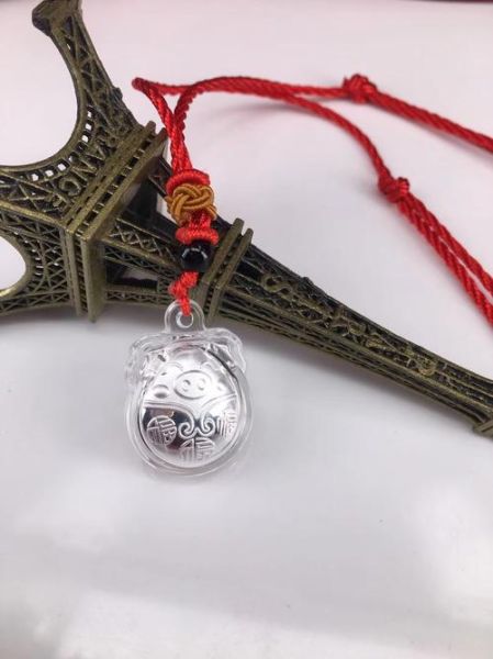 生肖猪佩戴什么属相最好（猪生肖戴什么属相配饰最好）