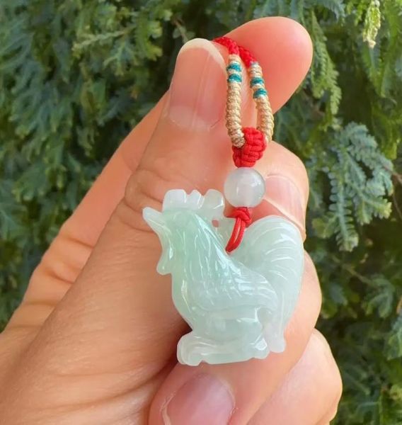 翡翠属相吊坠 生肖（翡翠属相吊坠款式怎么选）