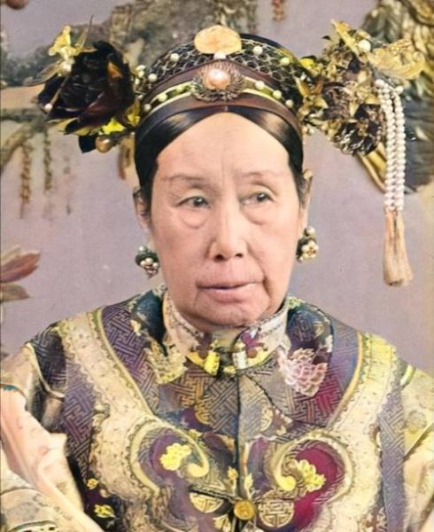 慈禧所属生肖属相（慈禧生肖是什么？🐭小白秒懂版）