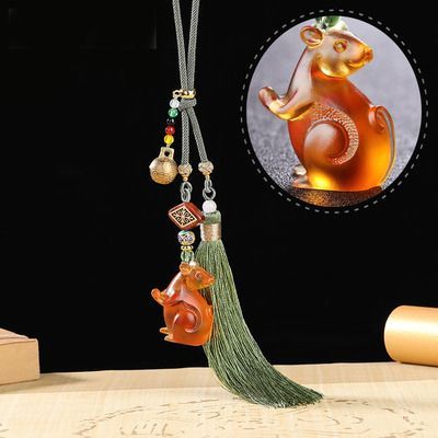 生肖属相车内挂饰（属鼠车内挂什么保平安最灵验）