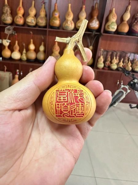 生肖属相葫芦挂件（2025年本命年生肖葫芦挂件如何选？）