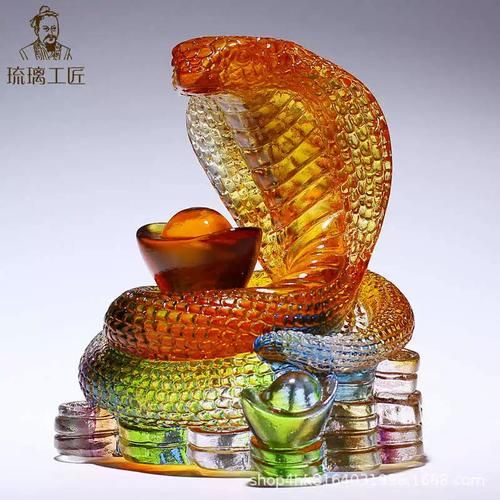 属相摆件 十二生肖（属蛇的摆放什么生肖摆件旺财）