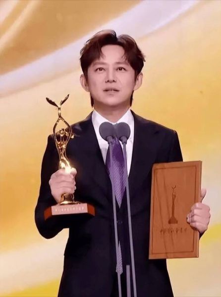 何炅生肖什么属相呢（何炅生肖是属什么的）