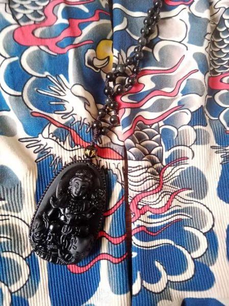 黑曜石生肖属相（黑曜石生肖佩戴有什么禁忌吗）